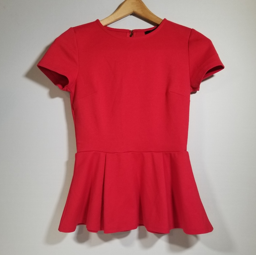 💋 Forever 21 red top size small